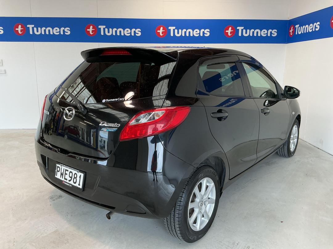 Photo '7' of Mazda Demio