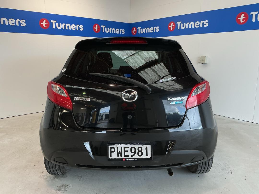 Photo '6' of Mazda Demio