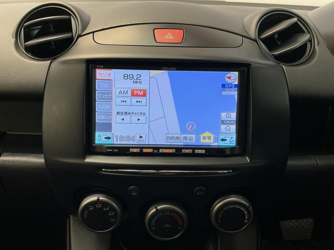 Photo '18' of Mazda Demio