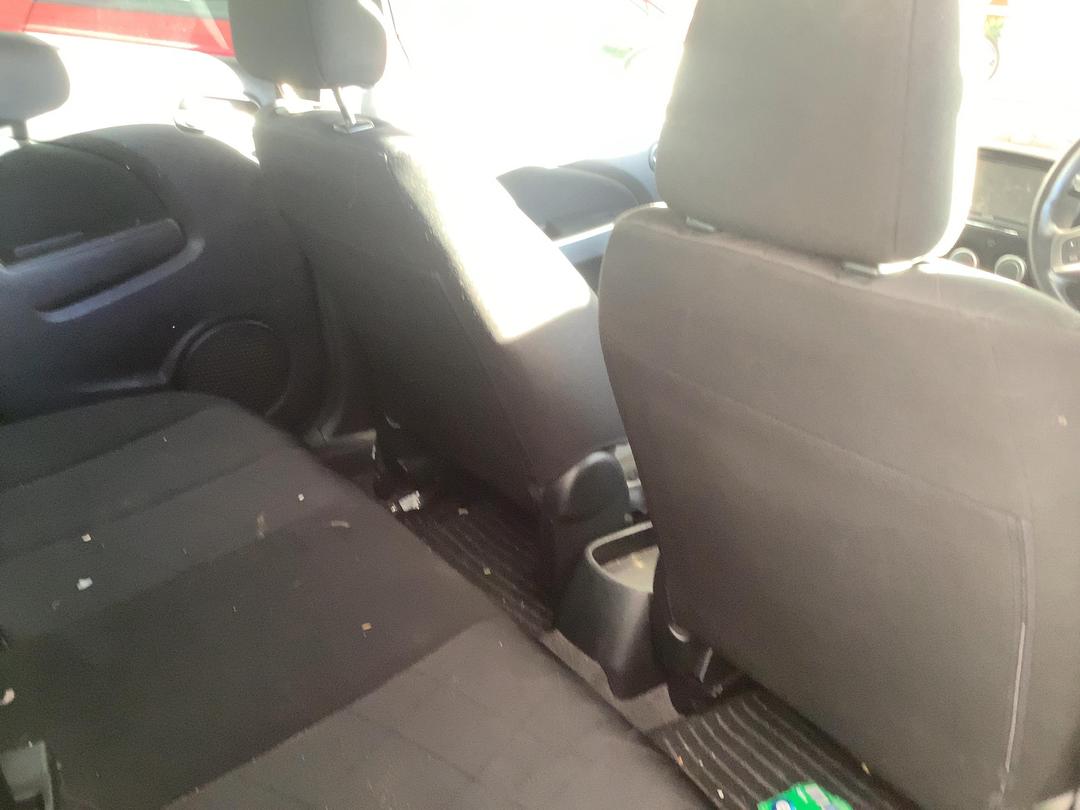 Photo '11' of Mazda Demio