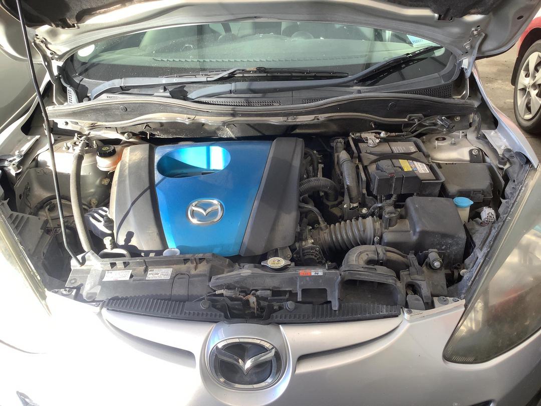 Photo '20' of Mazda Demio