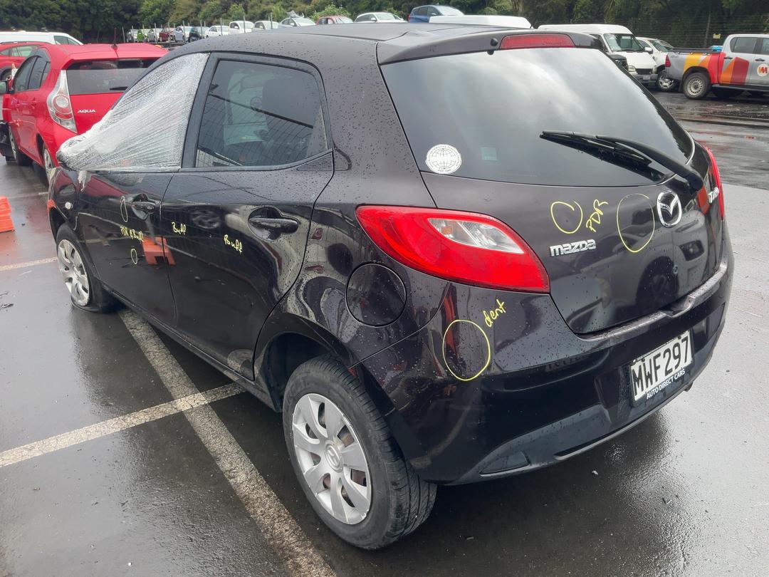 Photo '3' of Mazda Demio