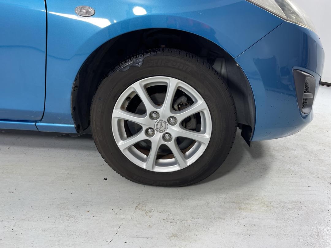 Photo '9' of Mazda Demio