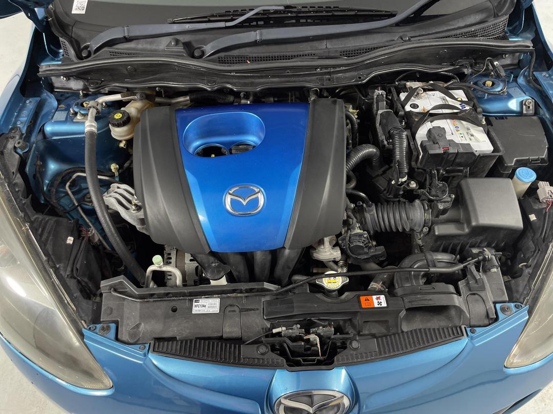 Photo '13' of Mazda Demio