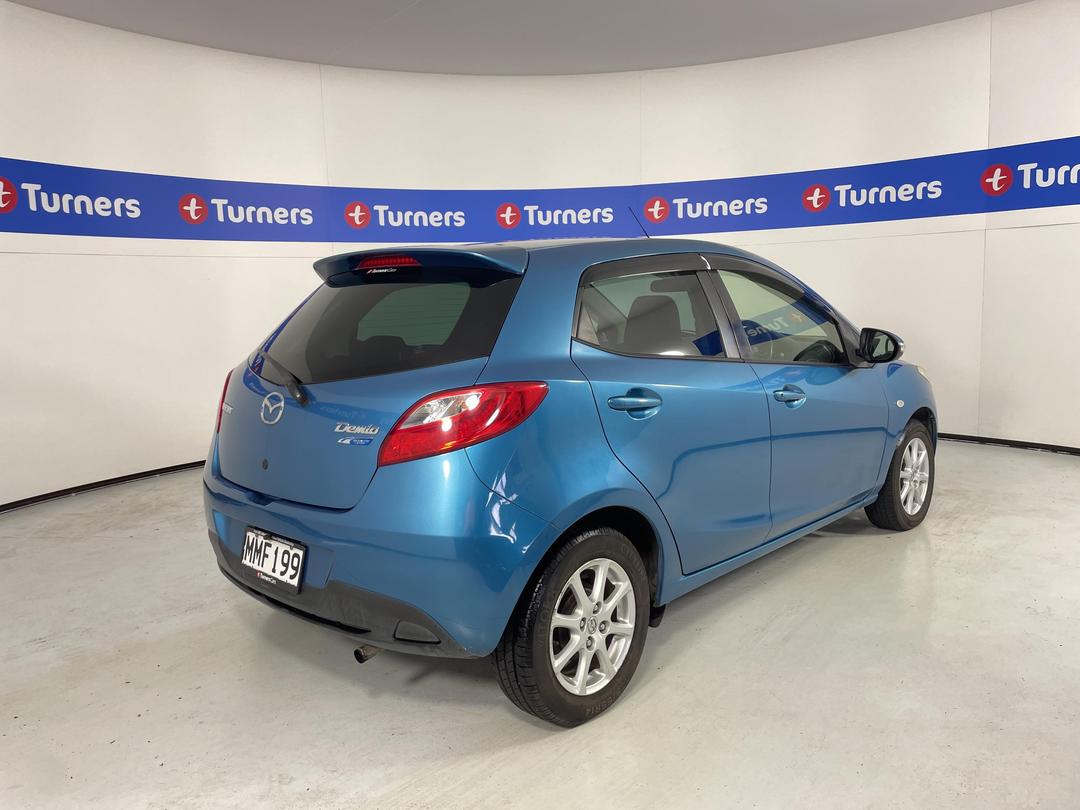 Photo '7' of Mazda Demio