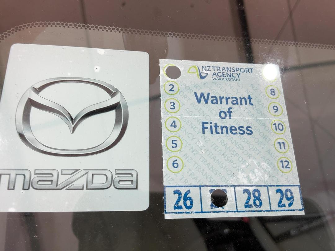 Photo '25' of Mazda Demio Photo '25' of Mazda Demio