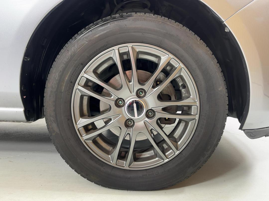 Photo '9' of Mazda Demio