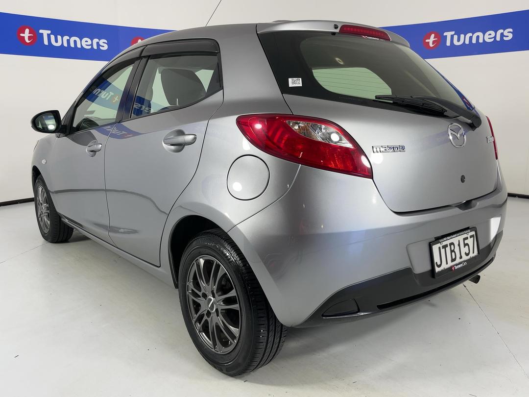 Photo '5' of Mazda Demio