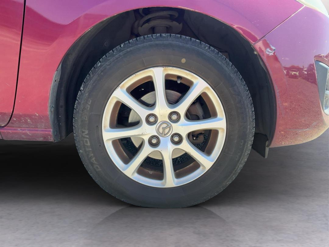 Photo '7' of Mazda Demio Photo '7' of Mazda Demio