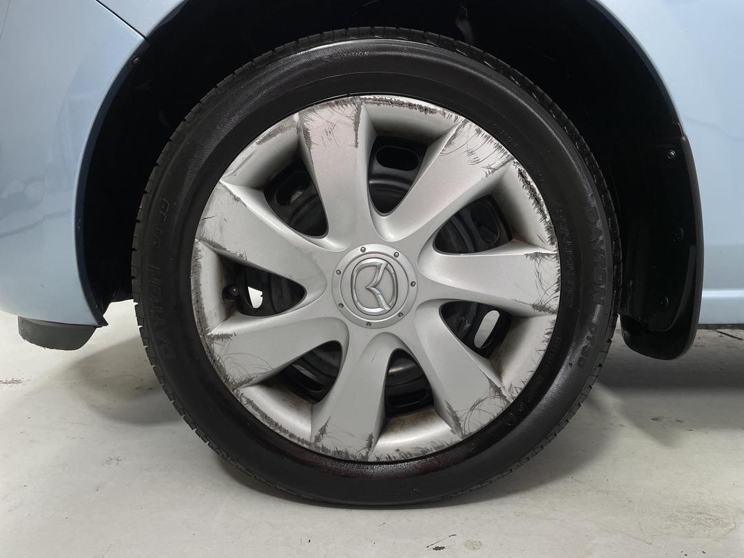 Photo '10' of Mazda Mazda2