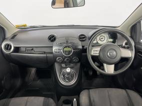 Photo '17' of Mazda Mazda2