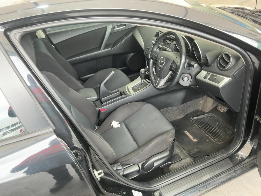 Photo '17' of Mazda Mazda3 GSX Photo '17' of Mazda Mazda3 GSX