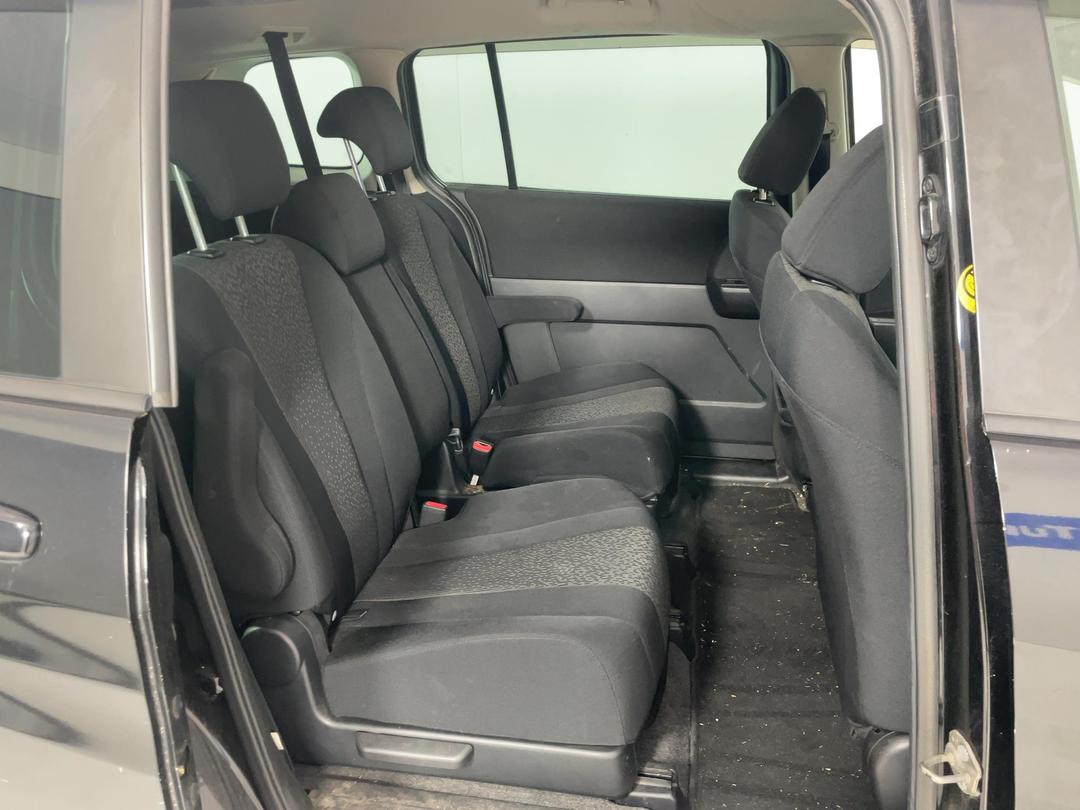 Photo '17' of Mazda Premacy Photo '17' of Mazda Premacy