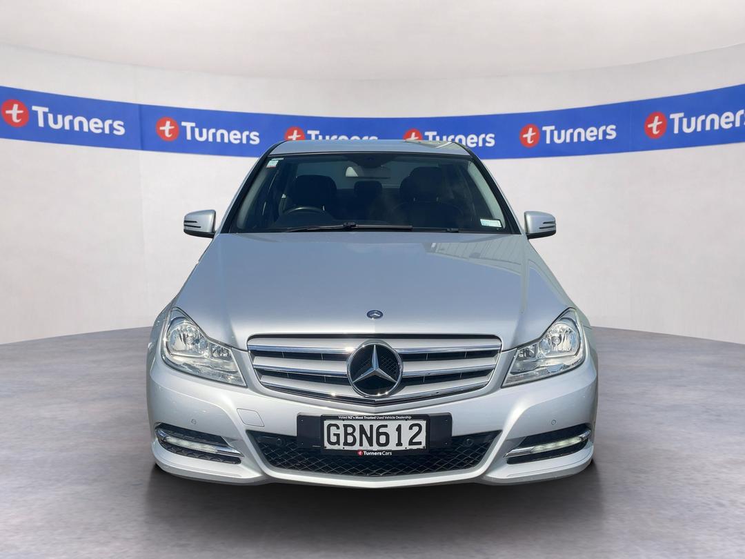 Photo '2' of Mercedes-Benz C-Class