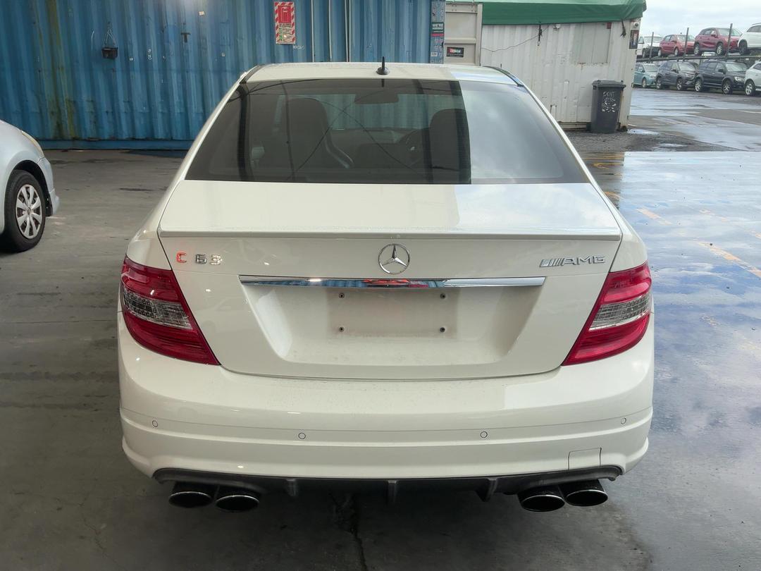 Photo '7' of Mercedes-Benz C-Class C63 AMG Photo '7' of Mercedes-Benz C-Class C63 AMG