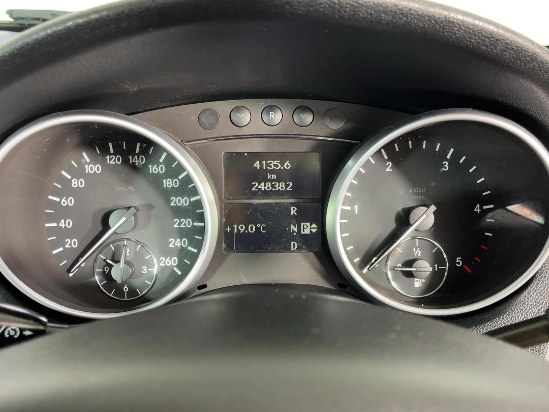 Photo '21' of Mercedes-Benz M-Class