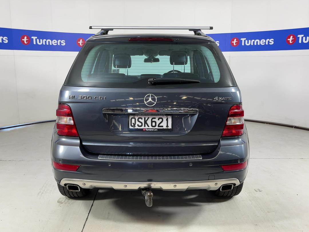 Photo '6' of Mercedes-Benz M-Class