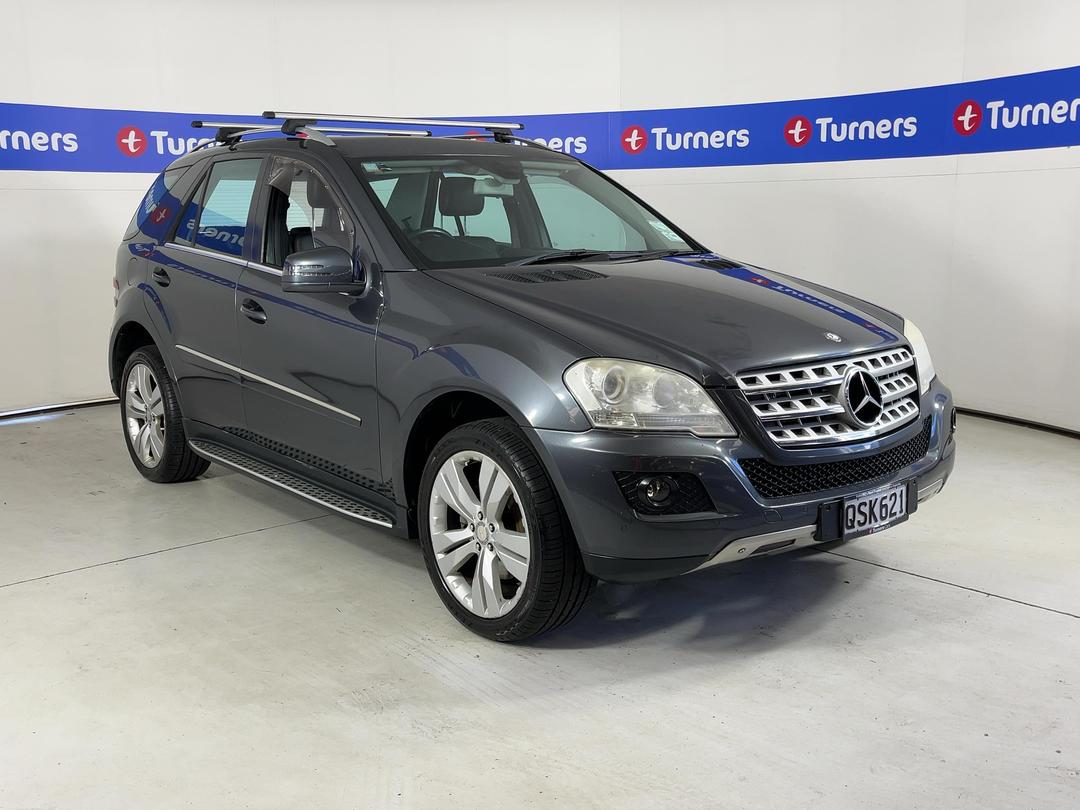 Photo '1' of Mercedes-Benz M-Class