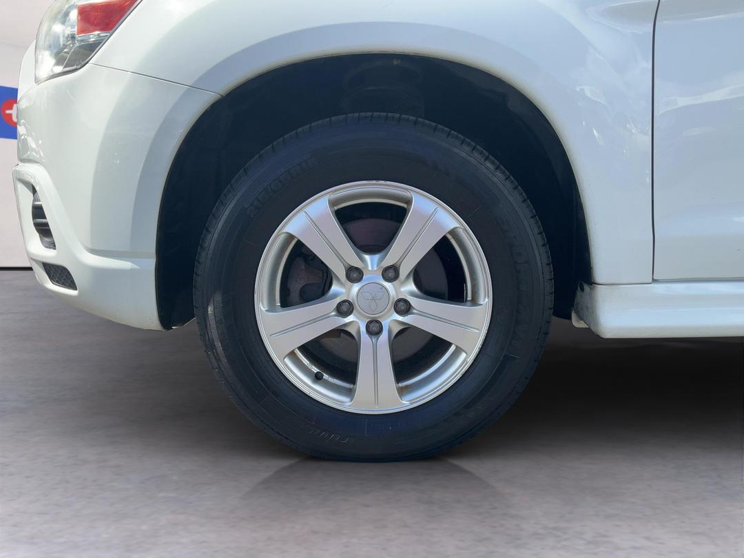 Photo '10' of Mitsubishi ASX