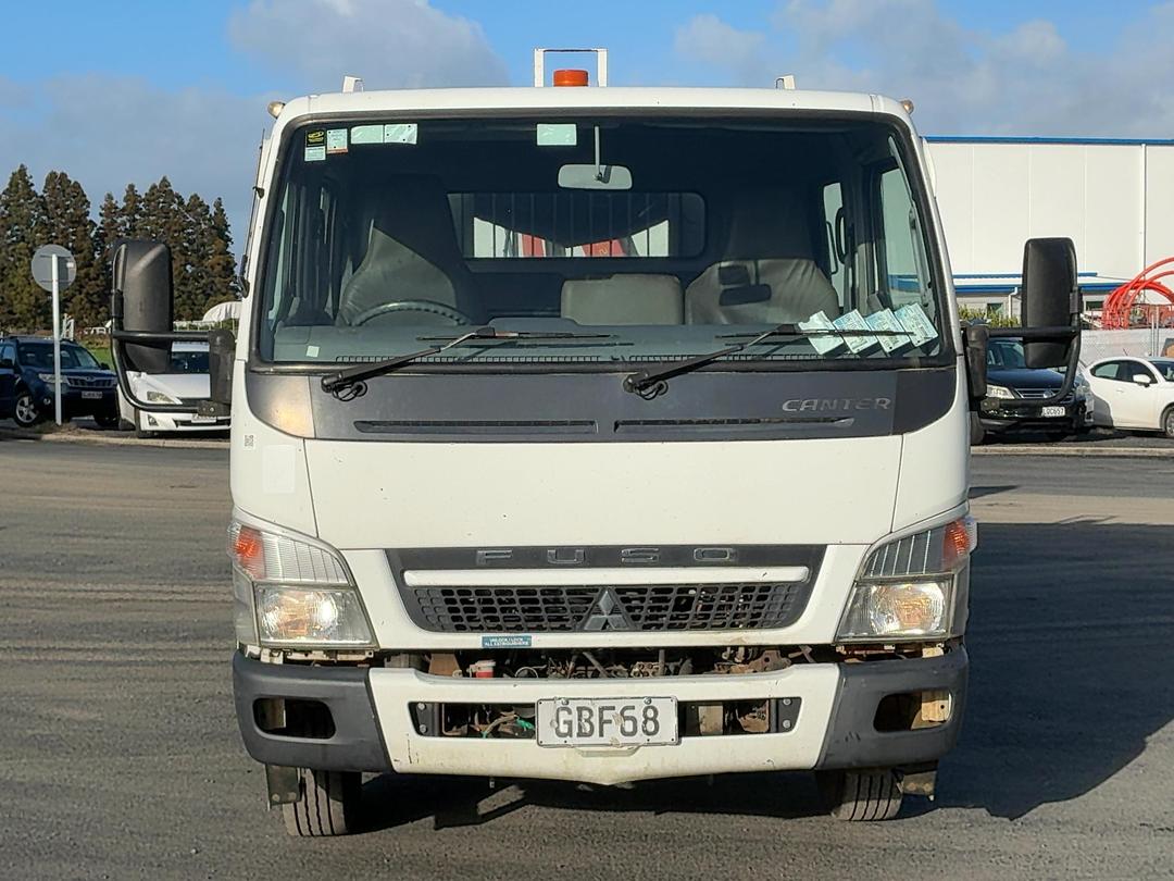 Photo '10' of Mitsubishi Fuso Canter FE160W4 Flat Deck Crane