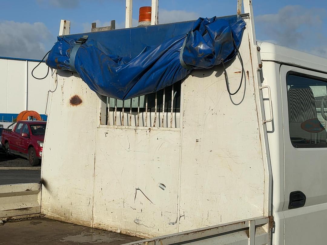 Photo '29' of Mitsubishi Fuso Canter FE160W4 Flat Deck Crane