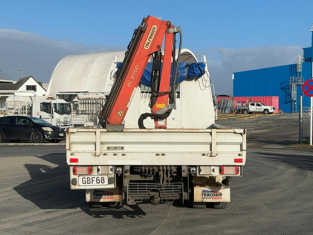 Photo '5' of Mitsubishi Fuso Canter FE160W4 Flat Deck Crane