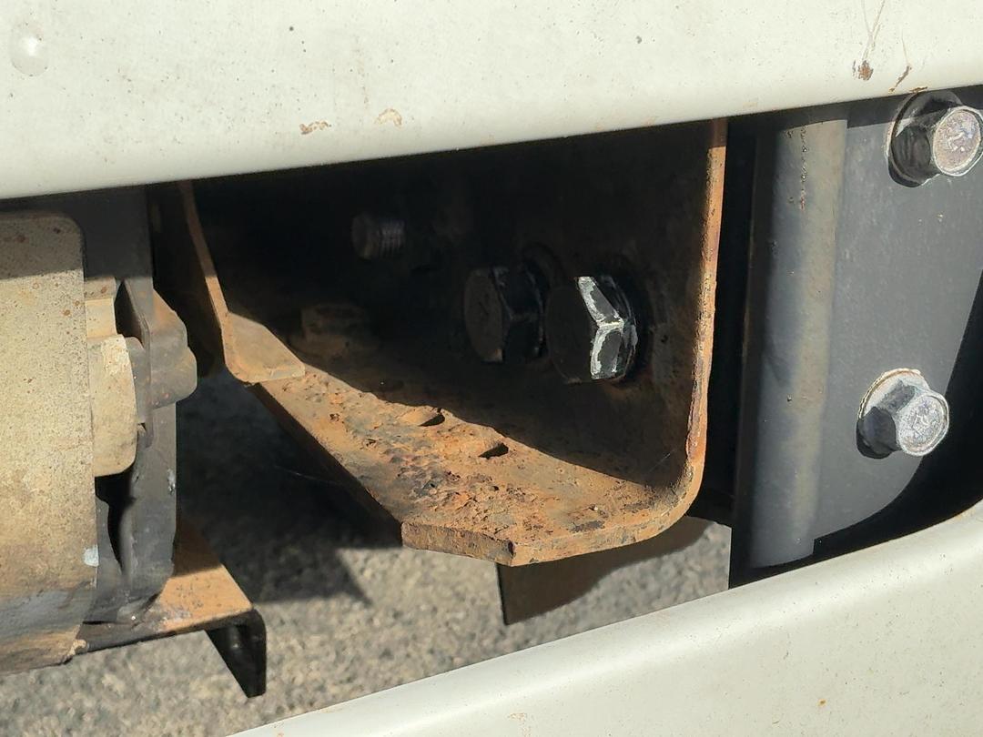 Photo '35' of Mitsubishi Fuso Canter FE160W4 Flat Deck Crane