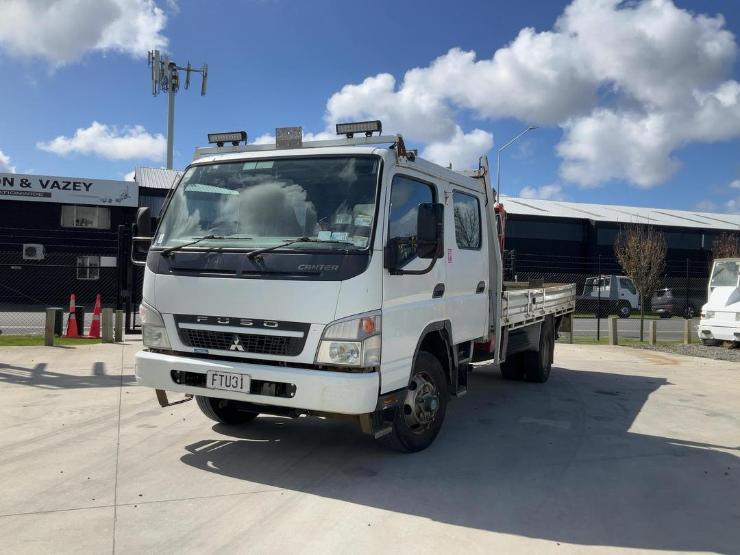 Photo '9' of Mitsubishi Fuso Canter FE160W4 Flat Deck Crane
