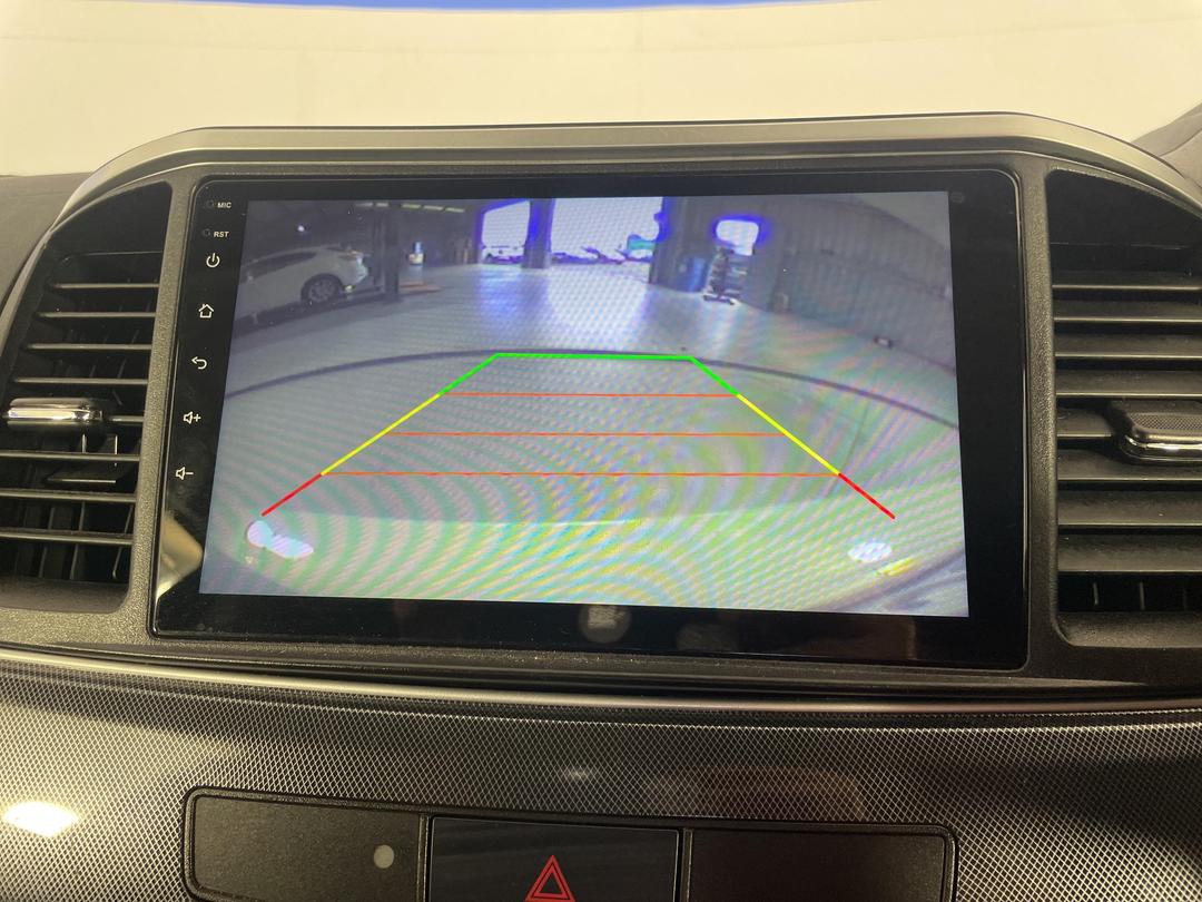 Photo '23' of Mitsubishi Galant