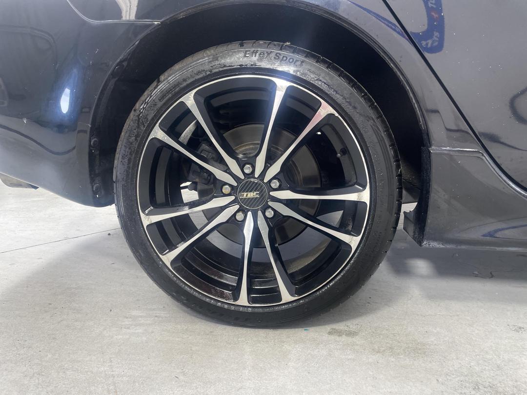 Photo '12' of Mitsubishi Galant