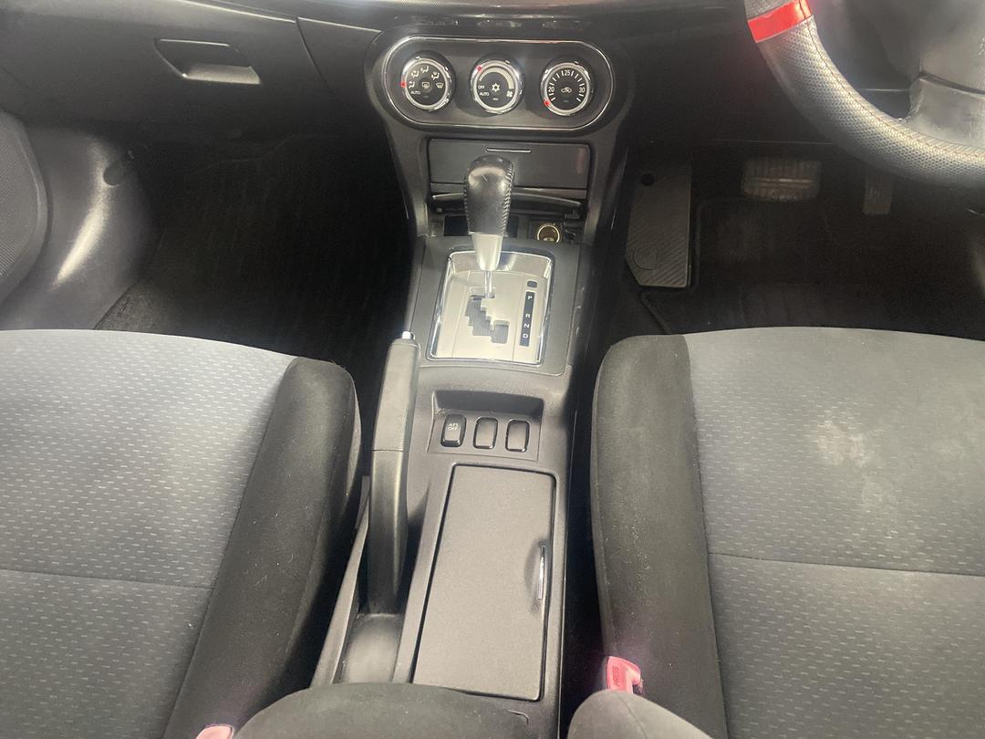 Photo '18' of Mitsubishi Galant