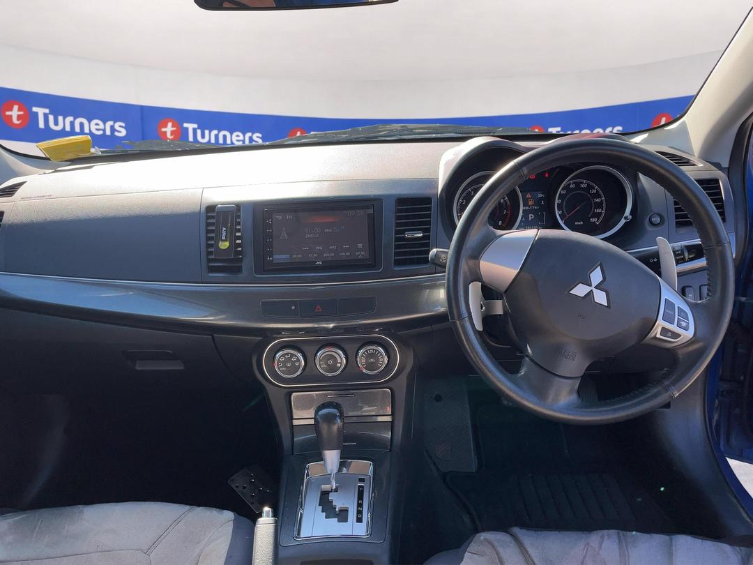 Photo '15' of Mitsubishi Galant Photo '15' of Mitsubishi Galant
