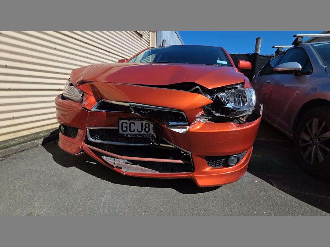 Photo '2' of Mitsubishi Lancer SEI Photo '2' of Mitsubishi Lancer SEI