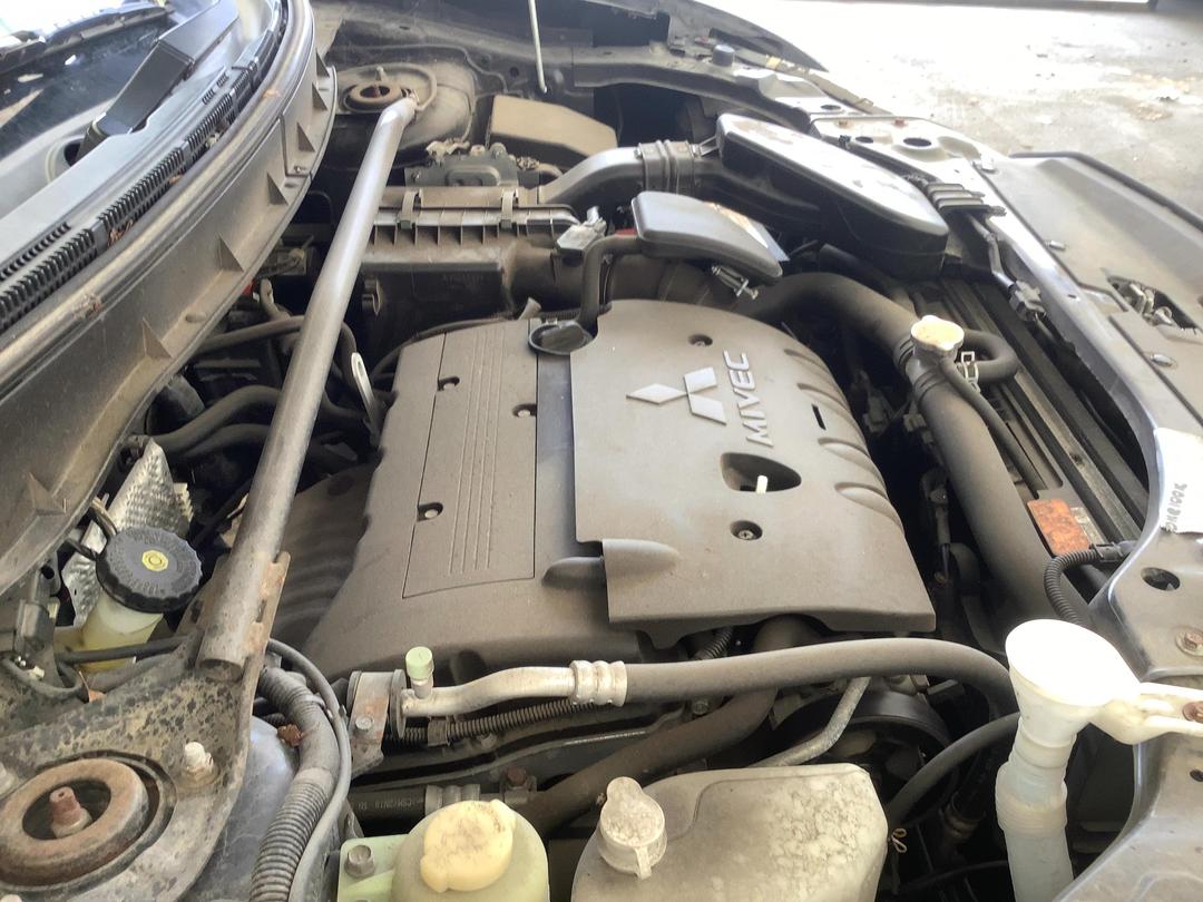 Photo '27' of Mitsubishi Outlander