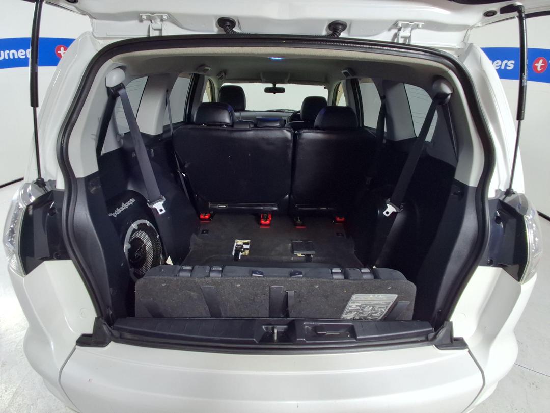 Photo '14' of Mitsubishi Outlander