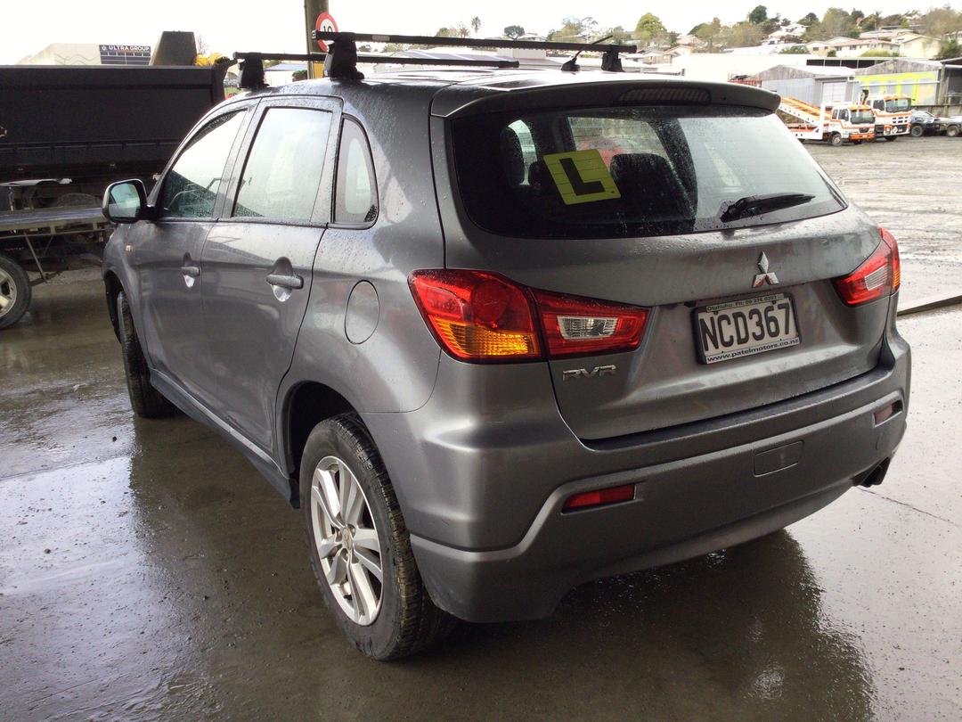 Photo '5' of Mitsubishi RVR Photo '5' of Mitsubishi RVR
