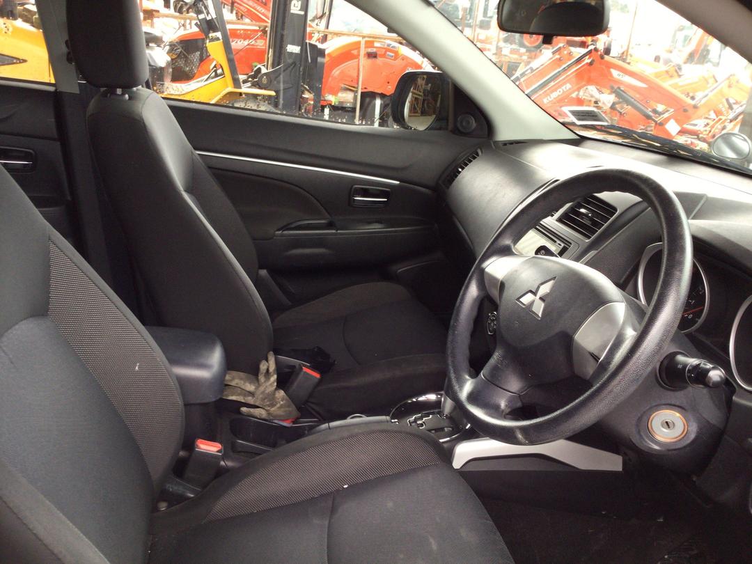 Photo '21' of Mitsubishi RVR Photo '21' of Mitsubishi RVR