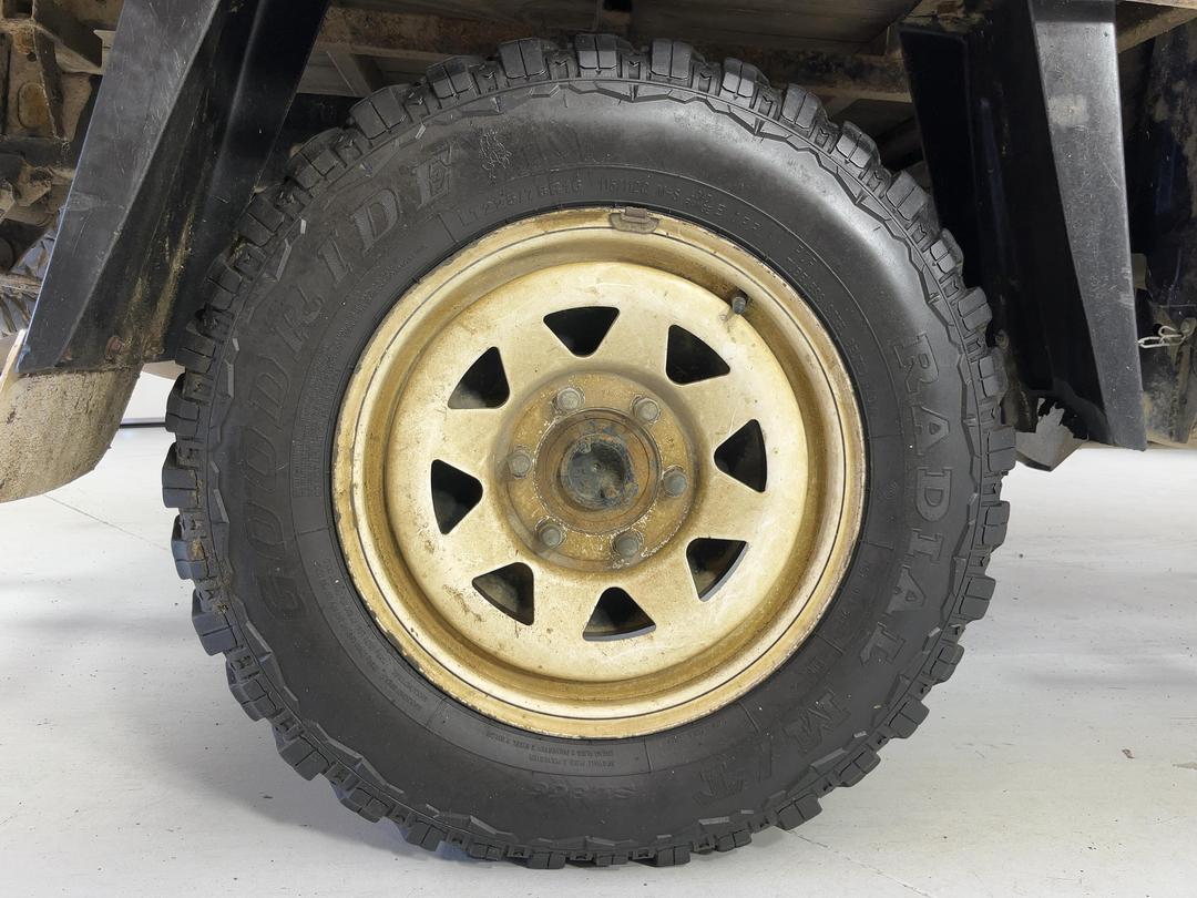 Photo '12' of Mitsubishi Triton