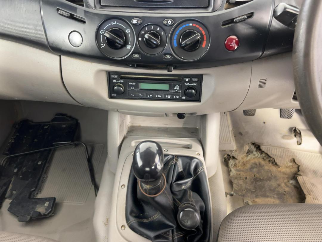 Photo '18' of Mitsubishi Triton