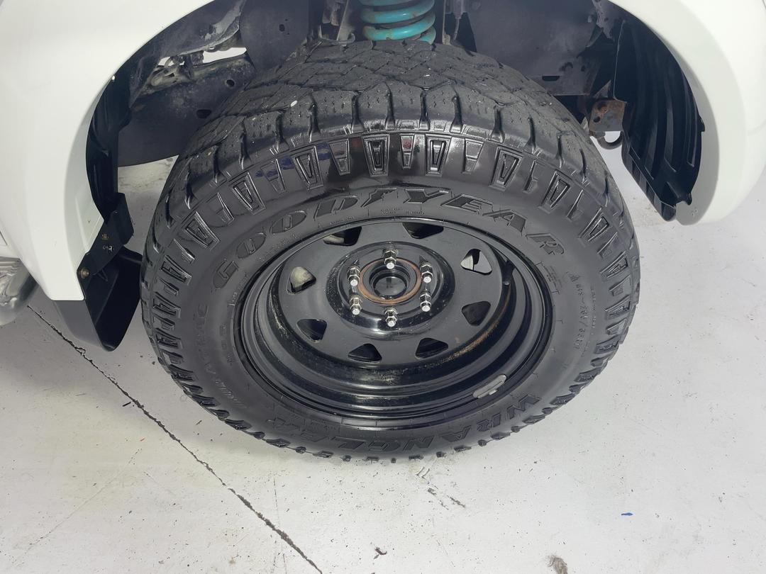 Photo '9' of Mitsubishi Triton
