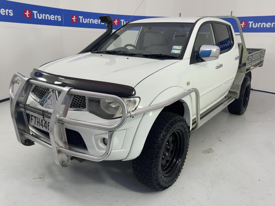 Photo '4' of Mitsubishi Triton
