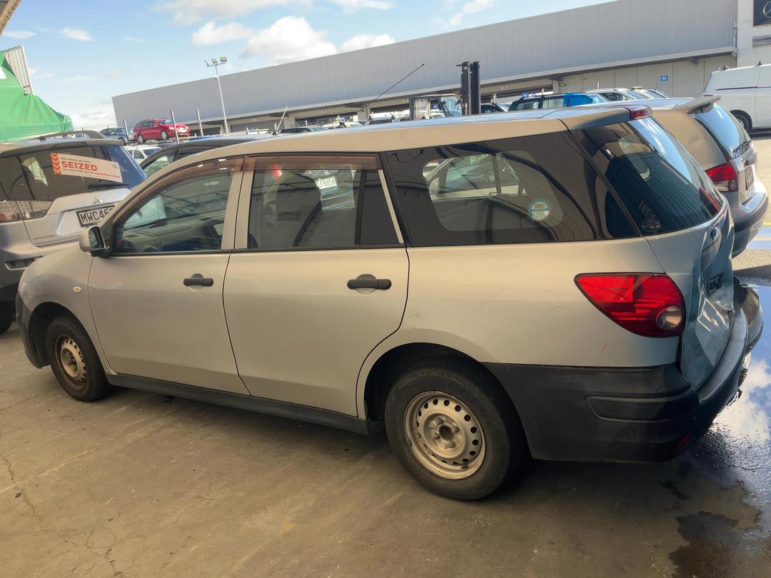 Photo '15' of Nissan AD