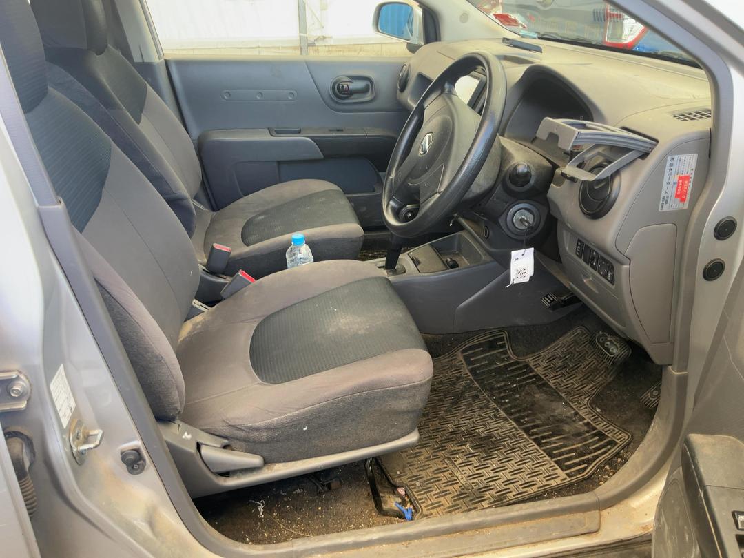 Photo '27' of Nissan AD