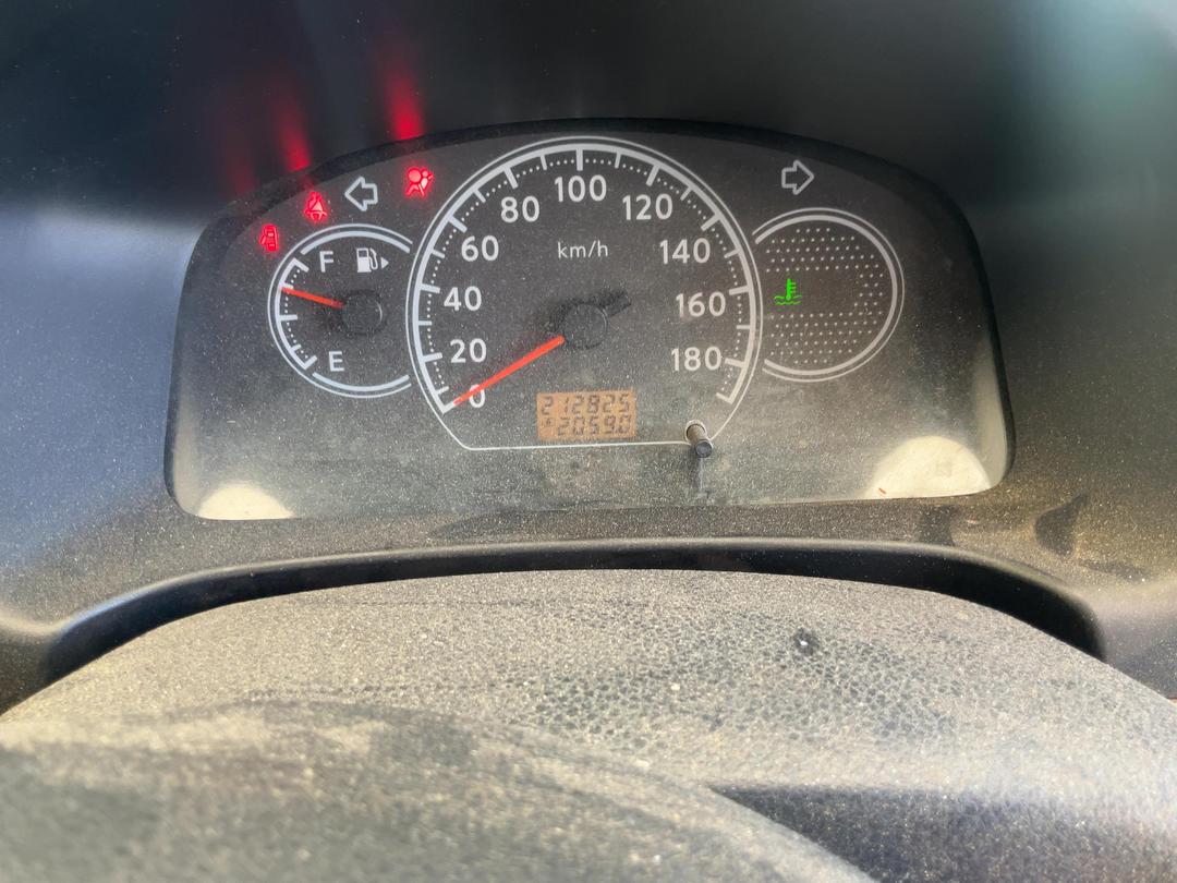 Photo '29' of Nissan AD