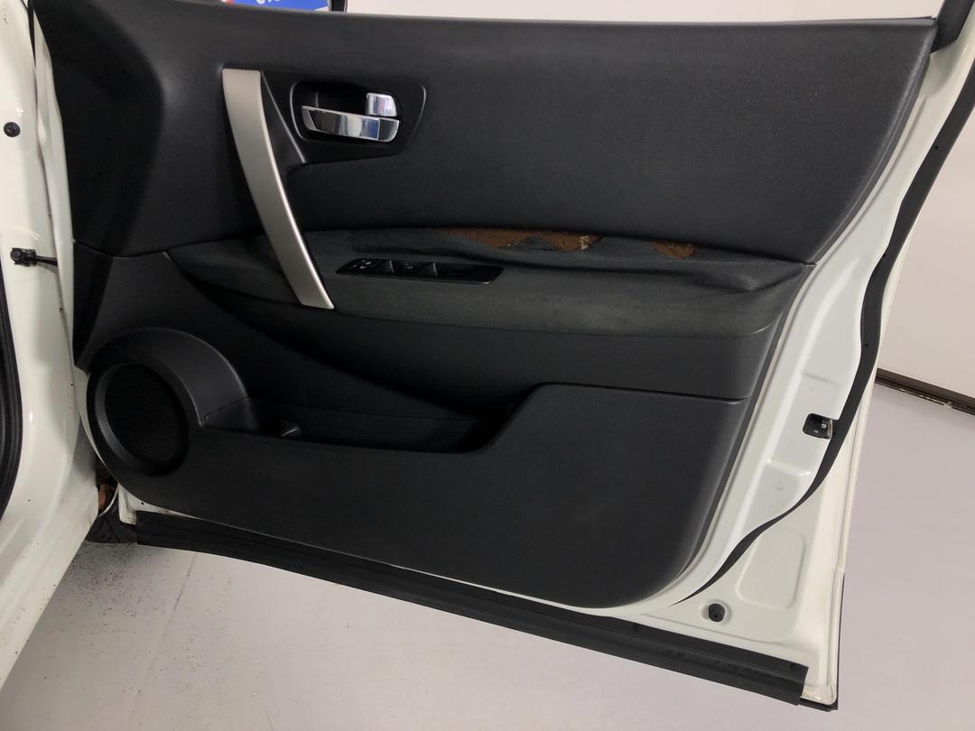 Photo '15' of Nissan Dualis