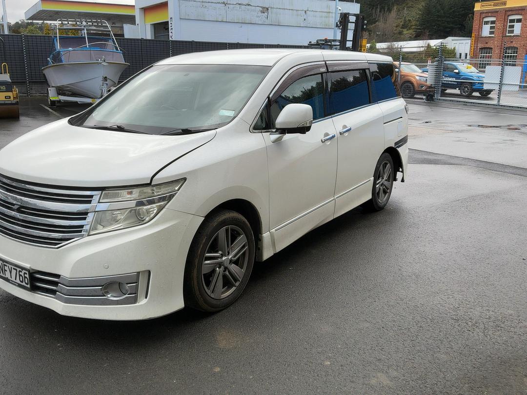 Photo '7' of Nissan Elgrand Rider