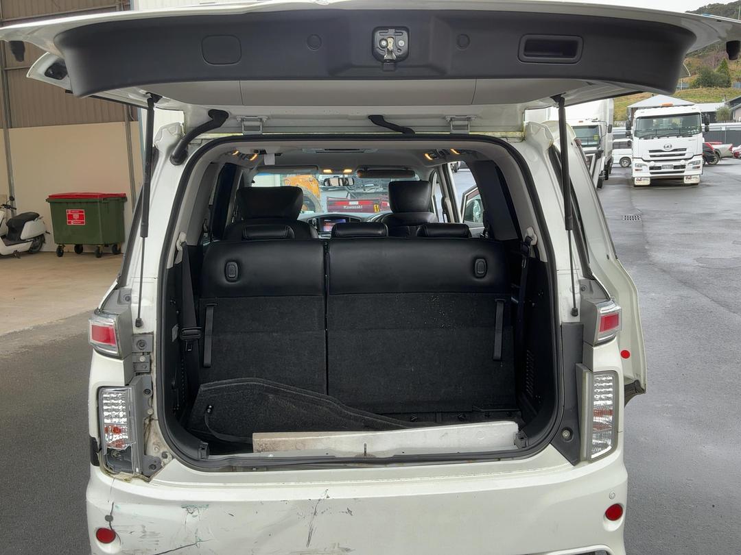 Photo '17' of Nissan Elgrand Rider