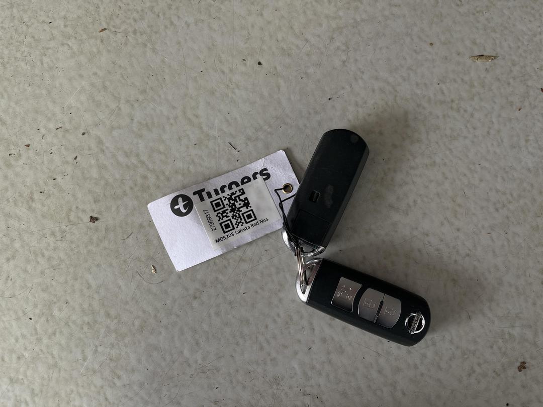 Photo '21' of Nissan Lafesta