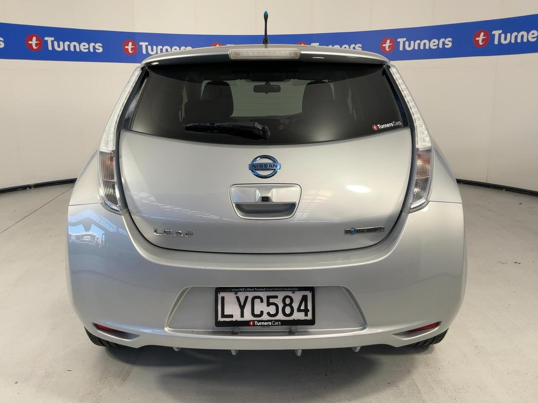 Photo '6' of Nissan Leaf