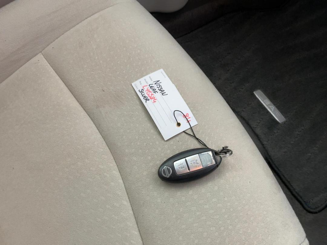 Photo '22' of Nissan Leaf